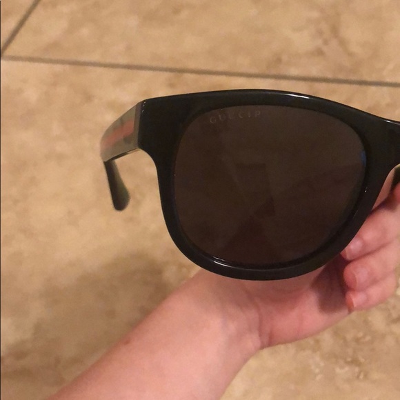 Polarized Gucci Sunglasses - Picture 4 of 4